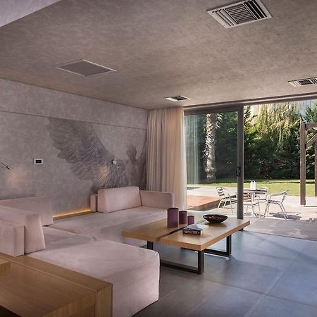 Ikaros Hotel ハニア エクステリア 写真